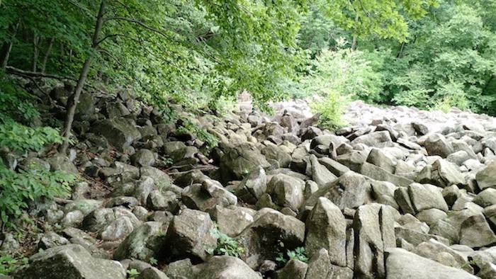 Ringing Rocks